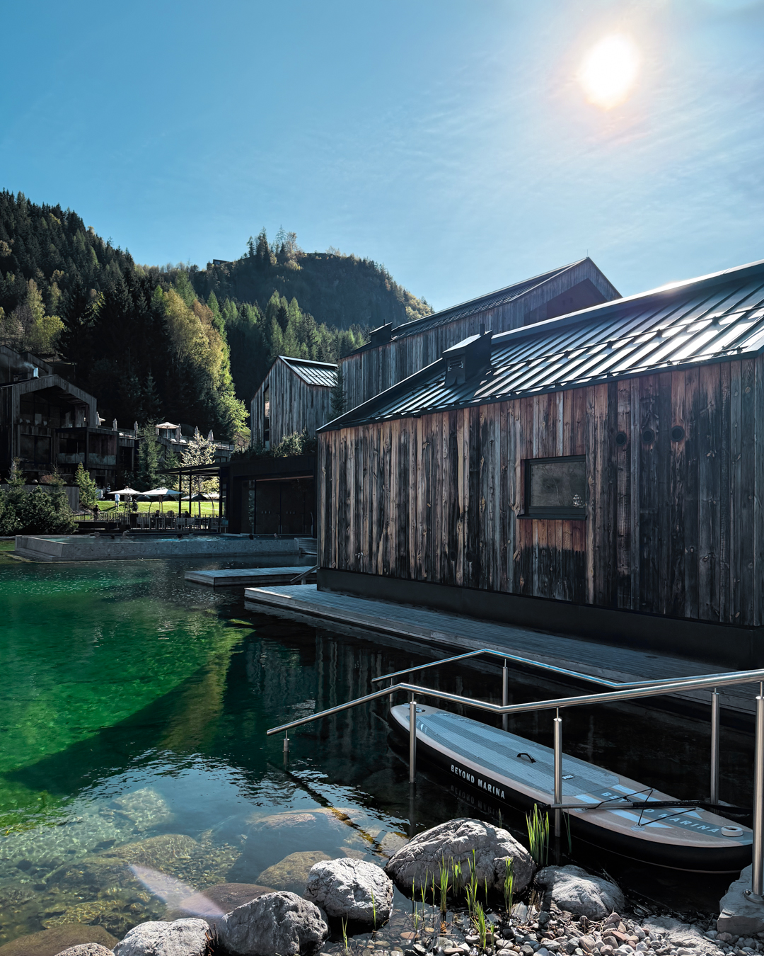 Progettazione integrata in dialogo con il paesaggio naturale approccio dello studio di architettura xzlab